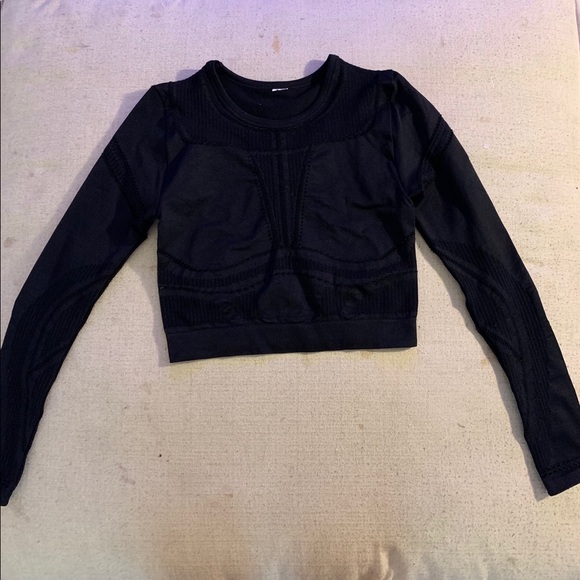 Two piece Fabletics workout top and sports bra - Picture 2 of 9